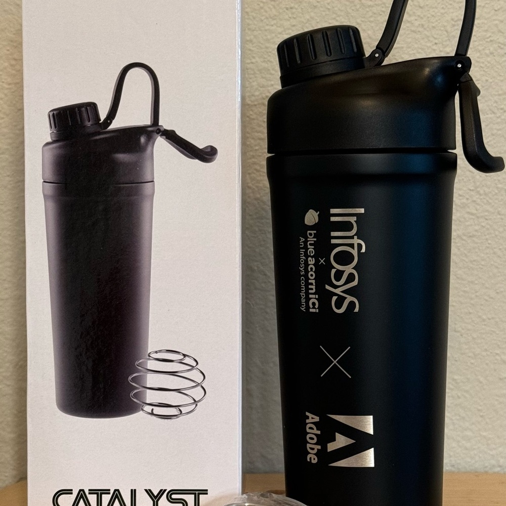 Black Catalyst Shaker Tumbler